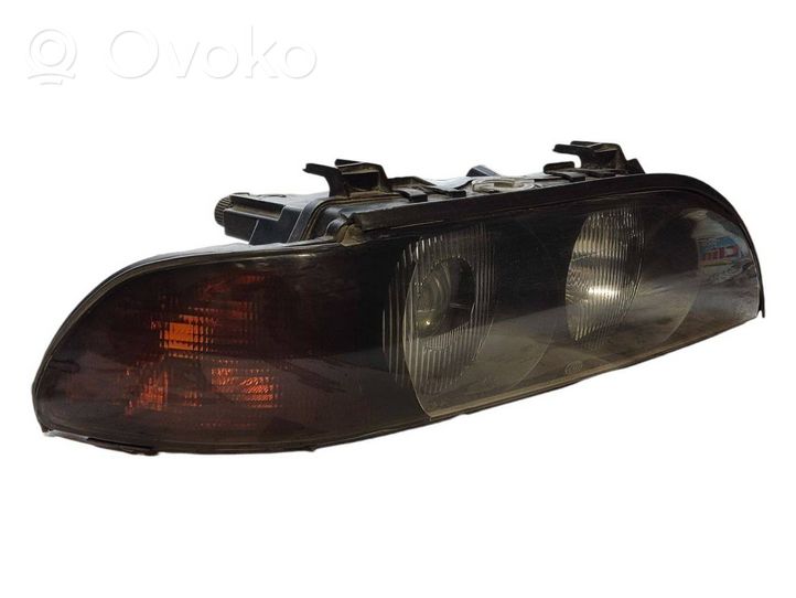 BMW 5 E39 Lampa przednia 8362464