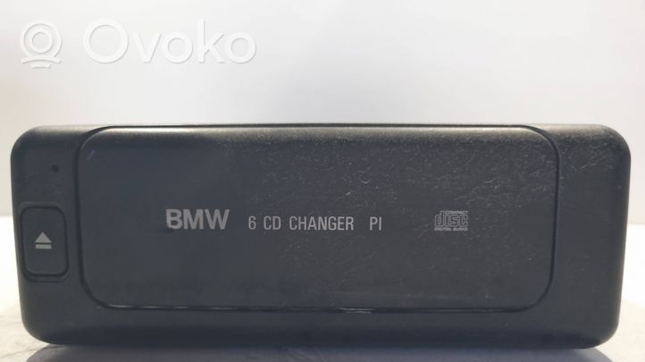 BMW 7 E38 Zmieniarka płyt CD/DVD 8375537