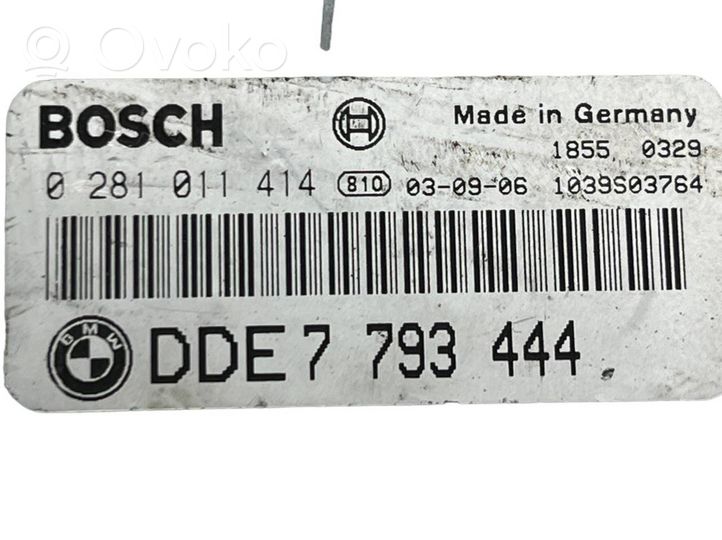 BMW X5 E53 Moottorin ohjainlaite/moduuli 7793444