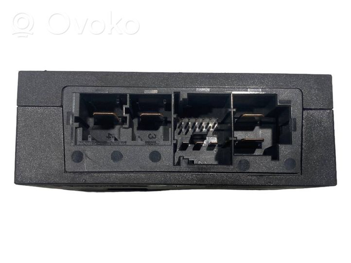 BMW 5 E39 Module de fusibles 7510638