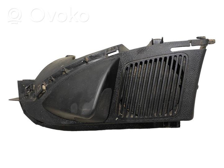 BMW 3 E36 Garsiakalbis (-iai) galinėje palangėje 8146525