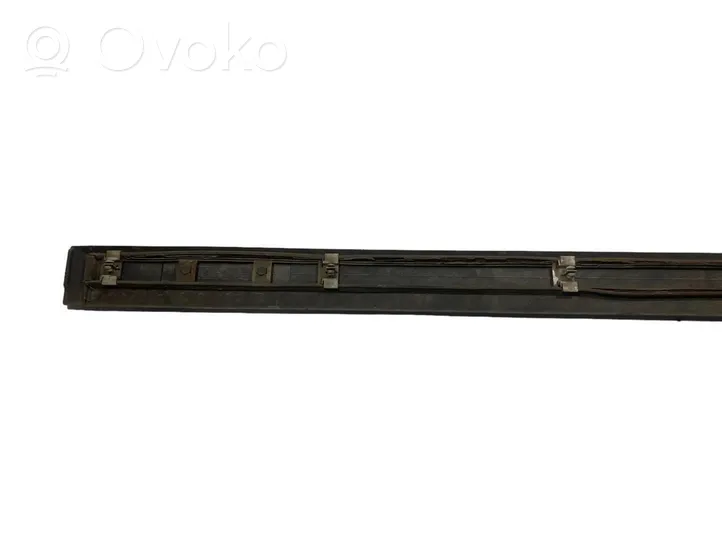 BMW 3 E36 Moulure de porte avant 2251379