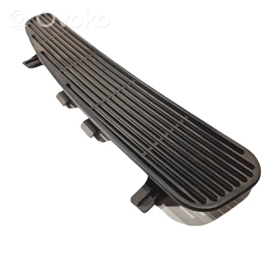 BMW 5 E39 Rear air vent grill 51468172423