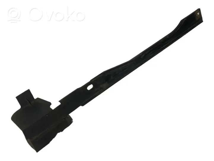 BMW 5 E34 Staffa del pannello di supporto del radiatore 2243909