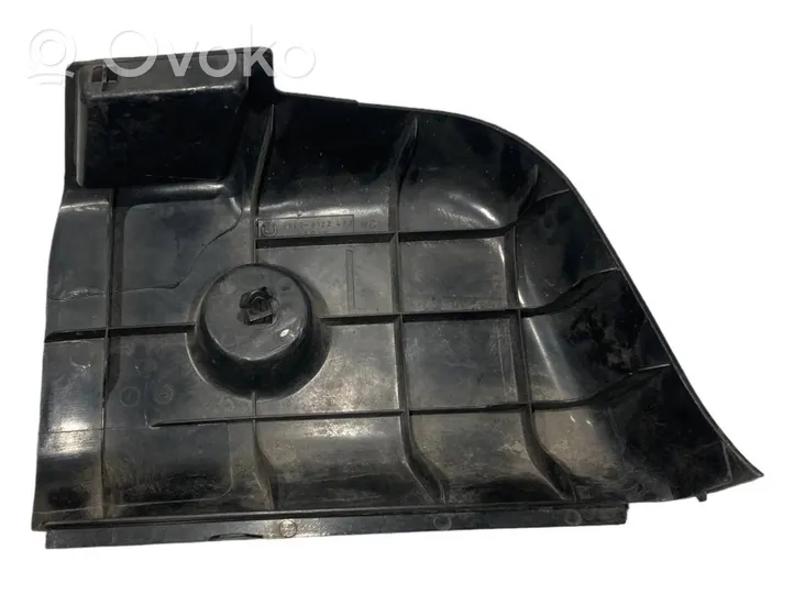 BMW 3 E36 Galinio žibinto detalė 8122477