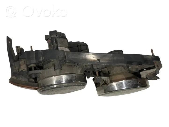 BMW 5 E34 Lampa przednia 13174000