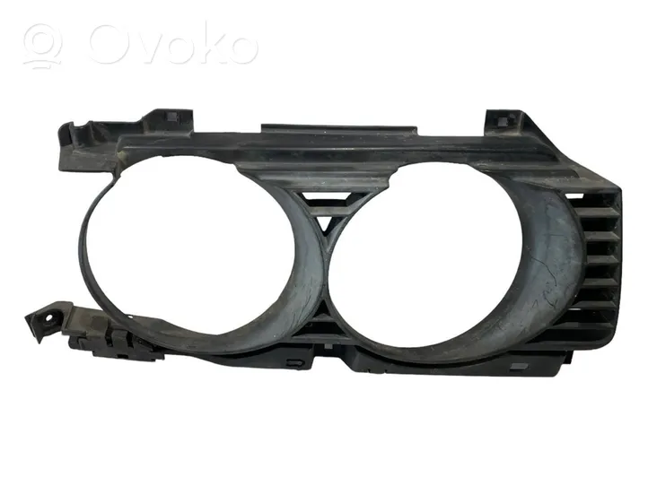 BMW 5 E34 Priekinio žibinto detalė 8148312