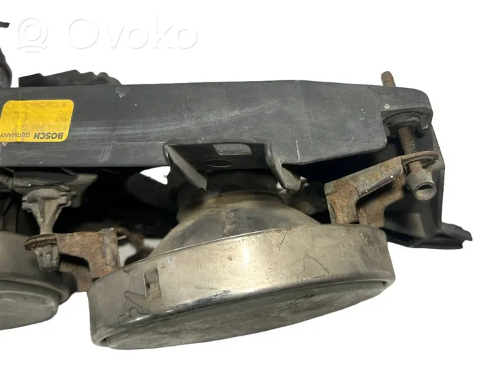 BMW 5 E34 Lampa przednia 1305544105