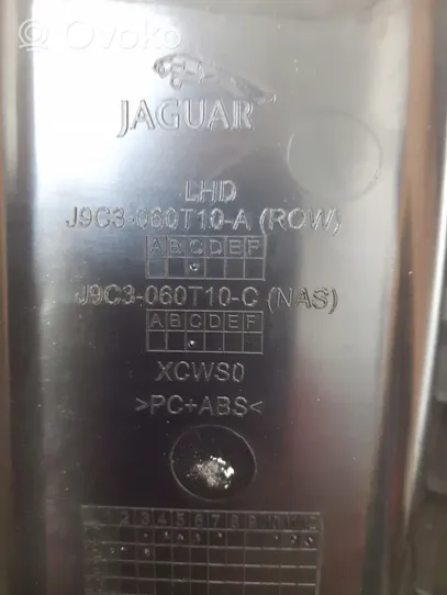 Jaguar E-Pace Schowek deski rozdzielczej / Komplet 2R83F045F48A
