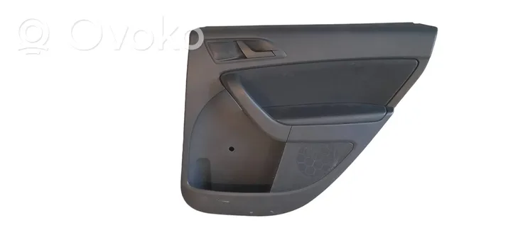 Skoda Yeti (5L) Rivestimento del pannello della portiera posteriore 5L0867210