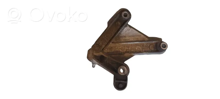 Renault Clio III Support, suspension du moteur 8200043084