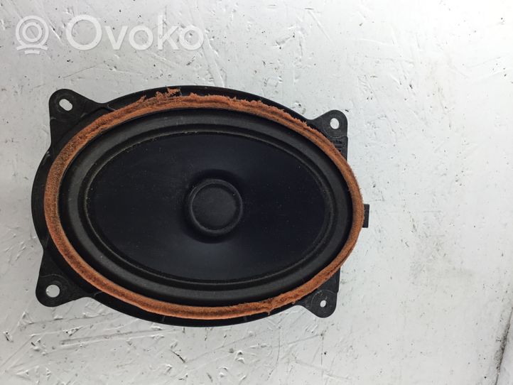 Toyota Land Cruiser (J150) Subwoofer-bassokaiutin 861600WD10