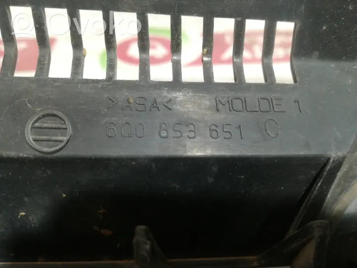 Volkswagen Polo Grille de calandre avant 6Q0853651