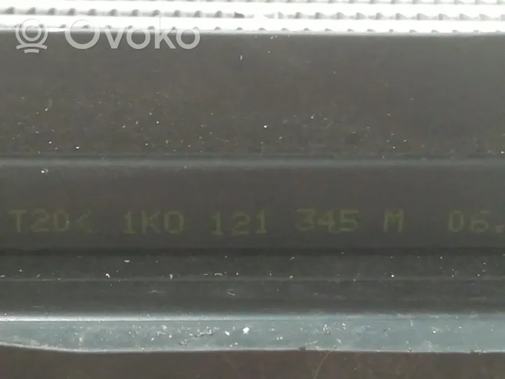 Volkswagen Golf V Radiateur de refroidissement 1K0121345N