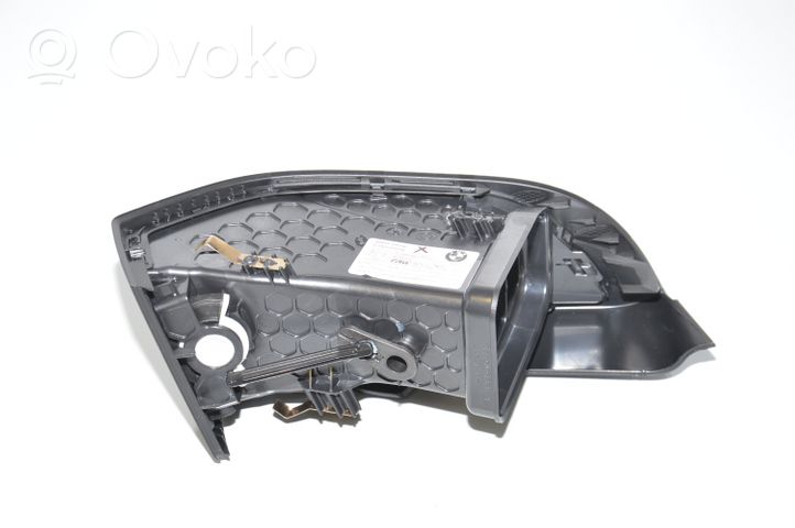 BMW i3 Boczna kratka nawiewu deski rozdzielczej 9283003