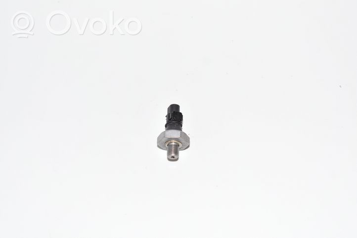 BMW 7 G11 G12 Oil pressure sensor 8577967