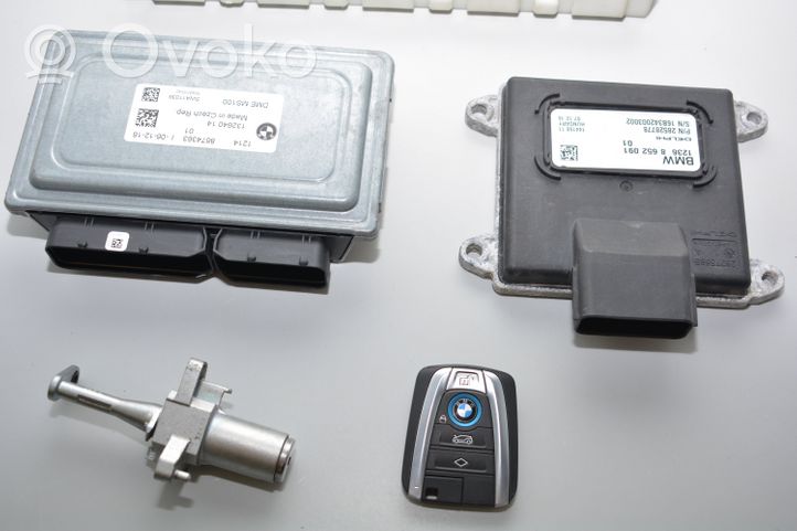 BMW i3 Komputer / Sterownik ECU i komplet kluczy 