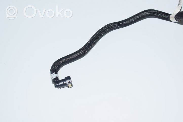 BMW 4 F32 F33 Tuyau d'alimentation conduite de carburant 8507688