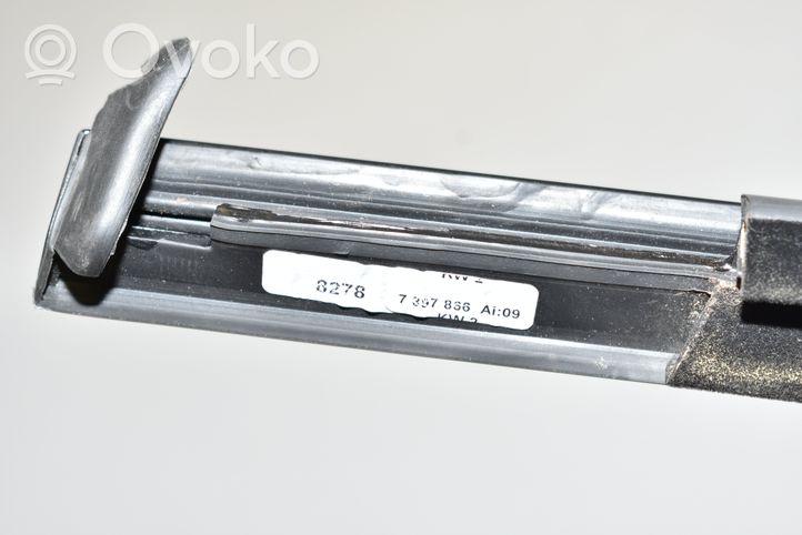 BMW 7 G11 G12 Moulures des vitres de la porte avant 51337397866