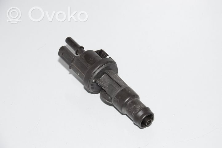 BMW i3 Vacuum valve 7637268