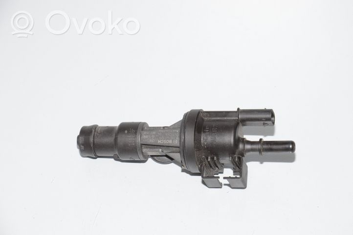 BMW i3 Vacuum valve 7637268