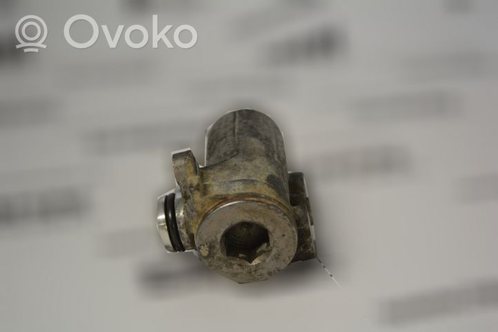 BMW 7 E65 E66 Thermostat 