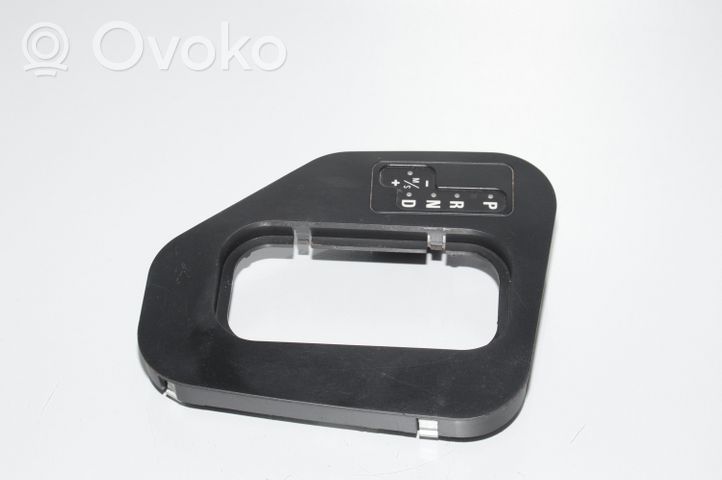 BMW 5 E39 Rivestimento in plastica cornice della leva del cambio 7060695