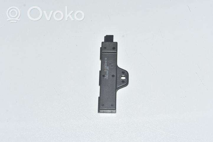 BMW 2 F46 Interjero komforto antena 