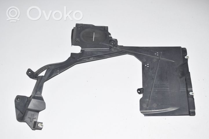 BMW 2 F46 Dugno apsauga galinės važiuoklės 7290808