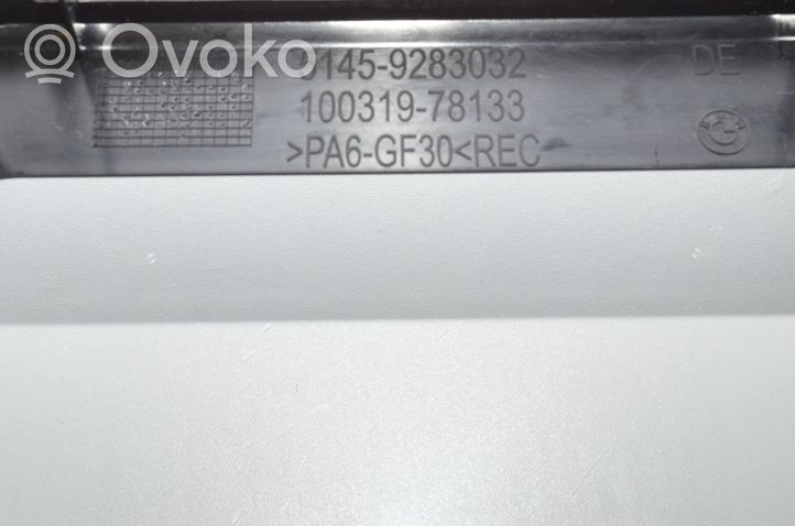 BMW i3 Element deski rozdzielczej / dół 9283032