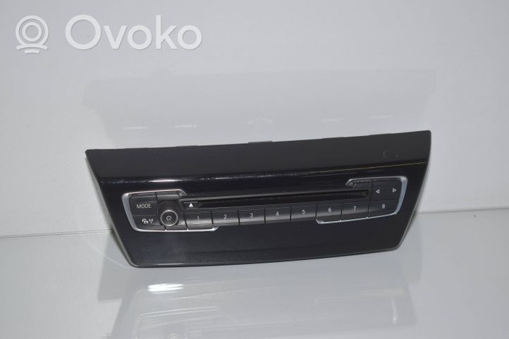 BMW 2 F46 Panel / Radioodtwarzacz CD/DVD/GPS 9371455