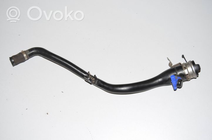 BMW 2 F46 Tuyau de remplissage de réservoir de carburant 7482639