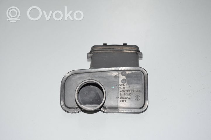 BMW 5 G30 G31 Serbatoio/vaschetta liquido lavavetri parabrezza 7357287