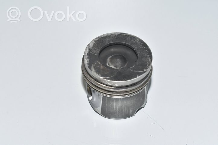 BMW 7 F01 F02 F03 F04 Piston 7805331