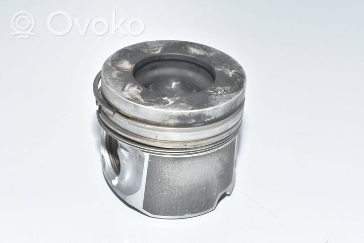 BMW 7 F01 F02 F03 F04 Piston 7805331