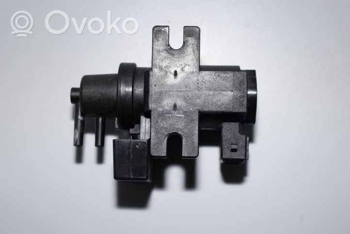 BMW 7 E38 Solenoīda vārsts 