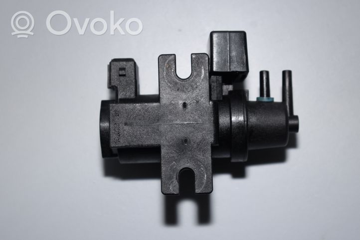 BMW 7 E38 Turbo solenoid valve 