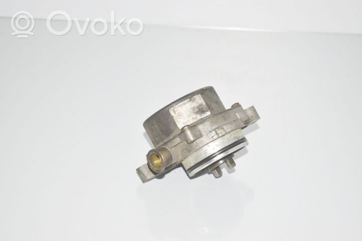 BMW 7 E38 Vacuum pump 