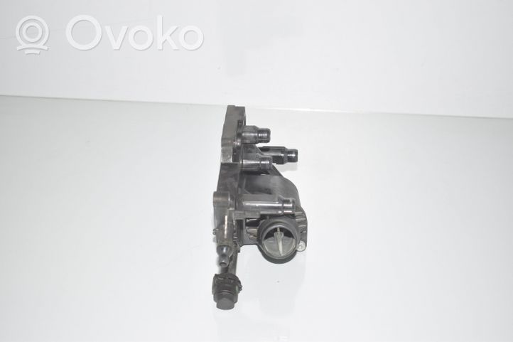 BMW X7 G07 Termostat / Obudowa termostatu 