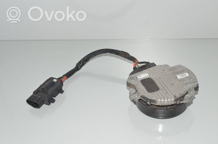 BMW X7 G07 Ventilateur, condenseur de climatisation 8686172