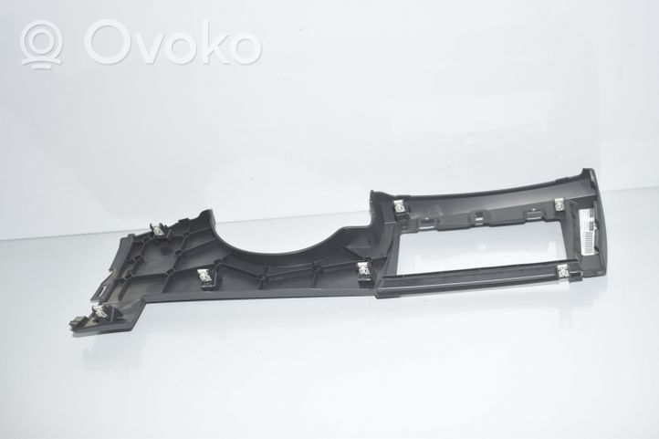 BMW 2 F45 Panelės apdailos skydas (apatinis) 