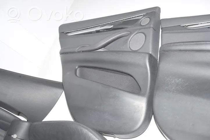 BMW X6 F16 Seat set 