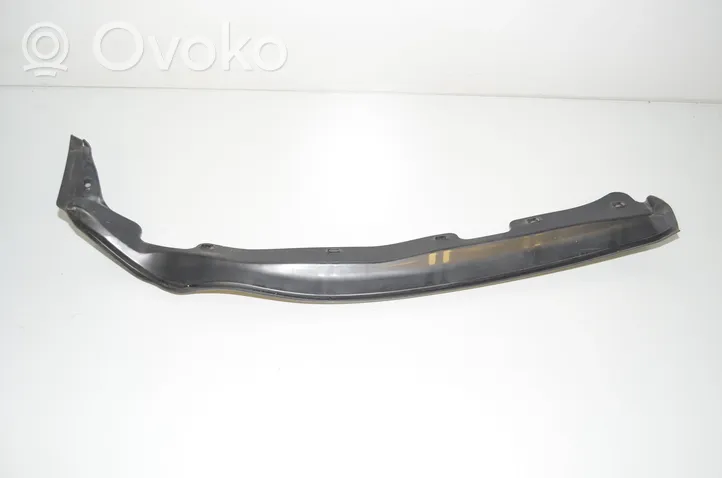 BMW 2 F46 Rubber seal front door (on door) 7298832