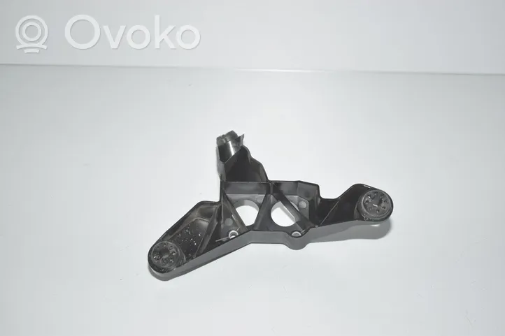 BMW 2 F46 Soporte para la bomba de ABS 6799814