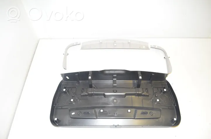 BMW X1 F48 F49 Takaluukun koristelista 7350844