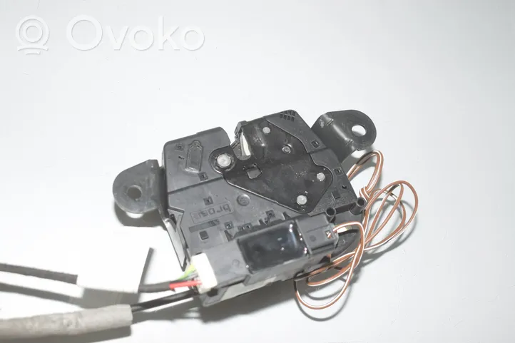 BMW 2 F46 Pompa / Siłownik klapy tylnej bagażnika / Komplet 9852926