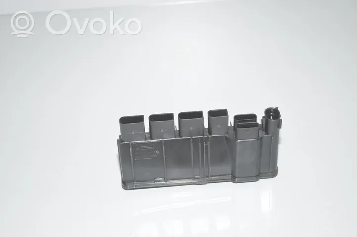 BMW 3 G20 G21 Maitinimo valdymo blokas 9470044