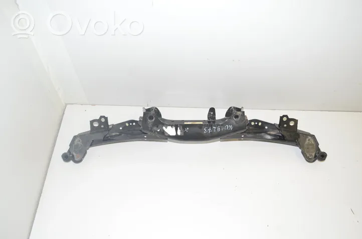 BMW 1 F40 Galinis traversas 6851560