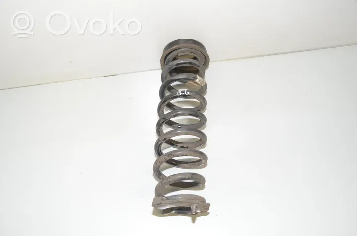 BMW 2 F22 F23 Rear coil spring 6853129