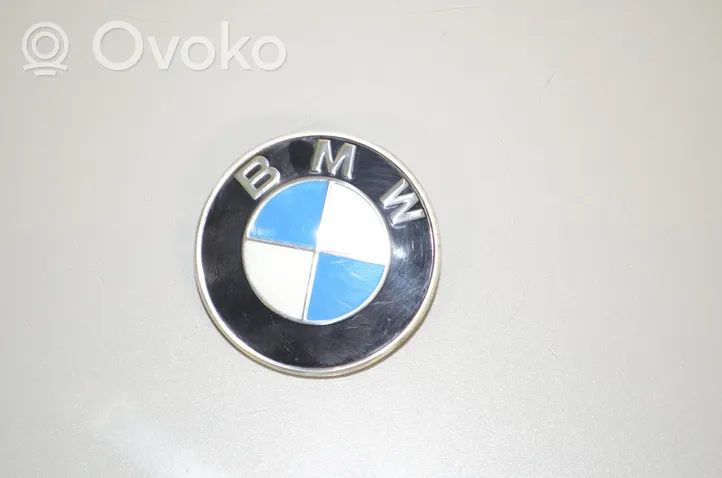 BMW 5 G30 G31 Mostrina con logo/emblema della casa automobilistica 7463715